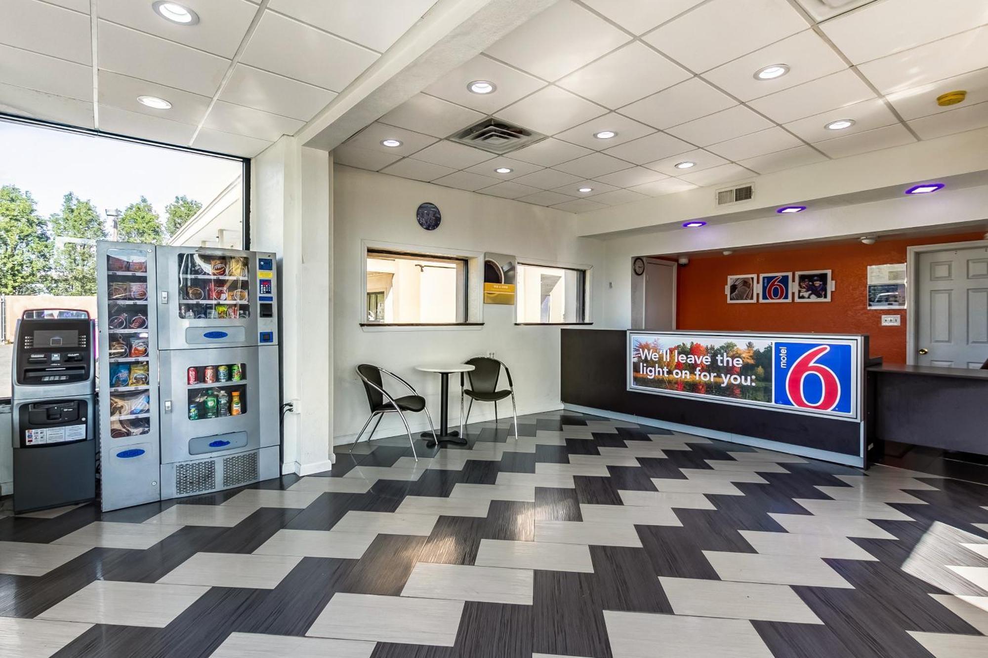 Motel 6 Elizabeth Nj Newark Liberty Intl Airport Εξωτερικό φωτογραφία